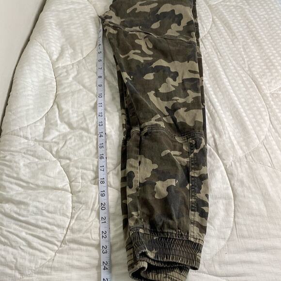 Unisex Child’s Nitrous Black Camo Joggers Size L. - Picture 10 of 16